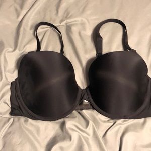 Brand New Victoria Secret Demi-Bust Bra in Black